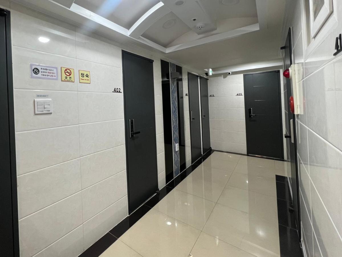 סיאול Arte Premium Oneroomtel Myeongdong מראה חיצוני תמונה