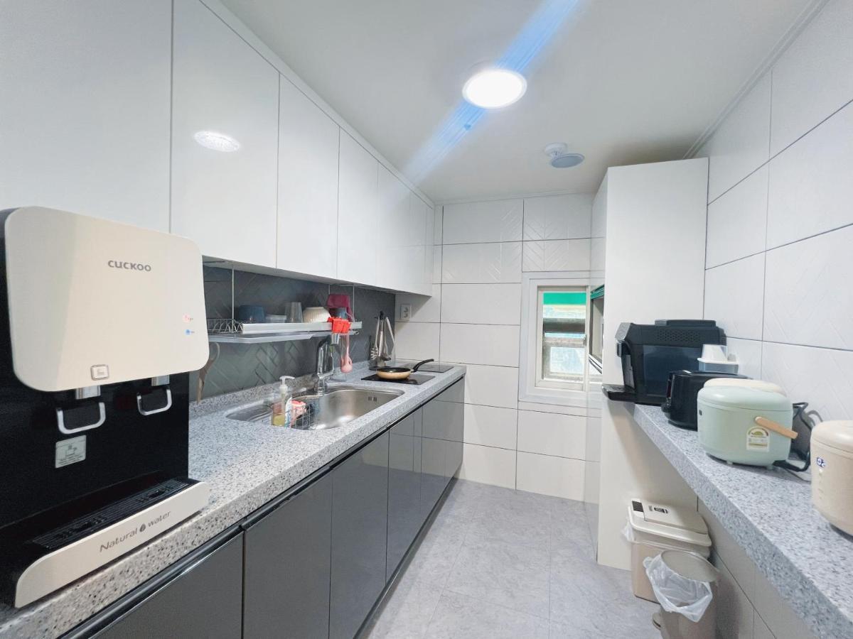 סיאול Arte Premium Oneroomtel Myeongdong מראה חיצוני תמונה